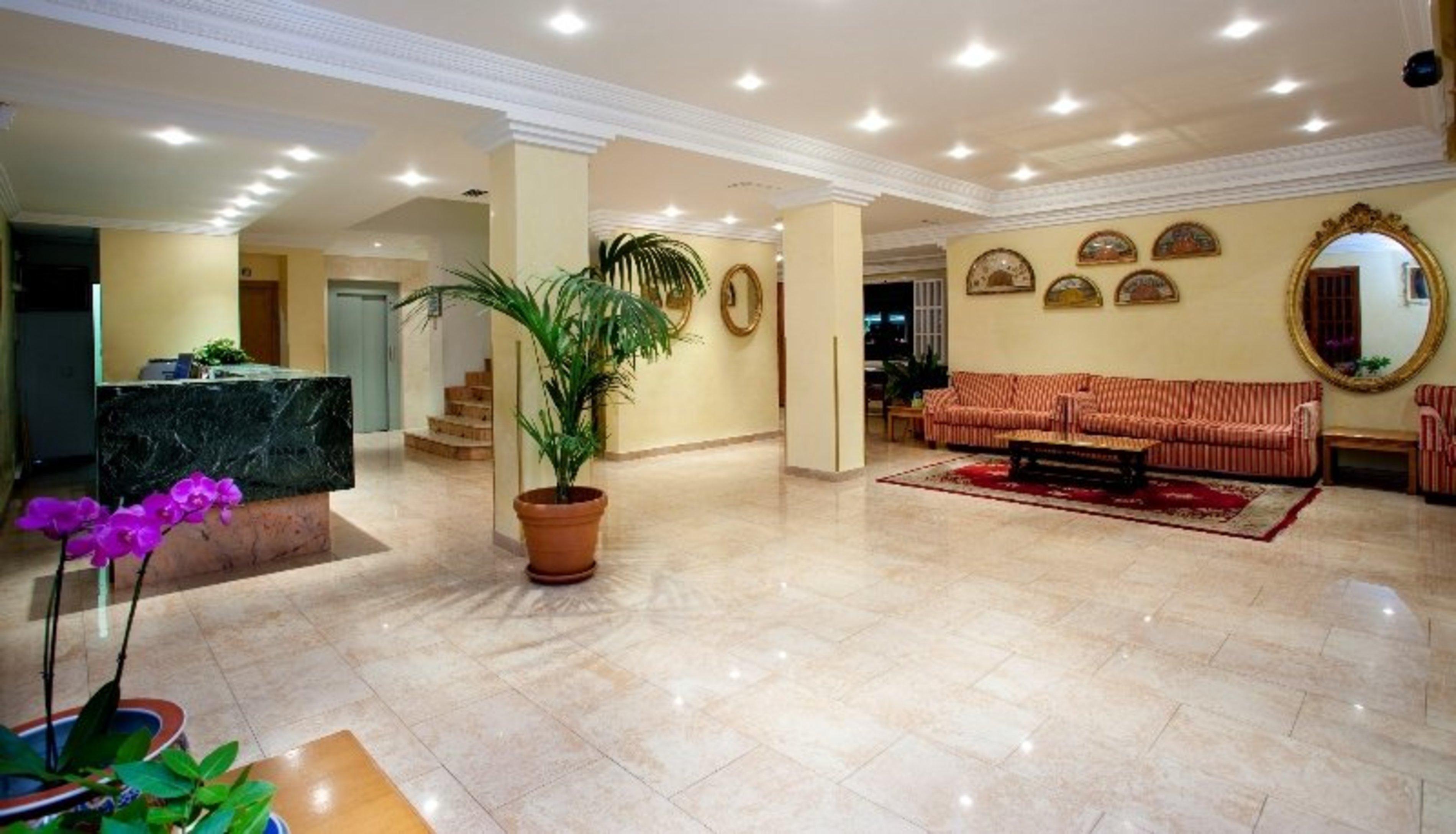 קאלה מילור Hotel Biniamar מראה חיצוני תמונה