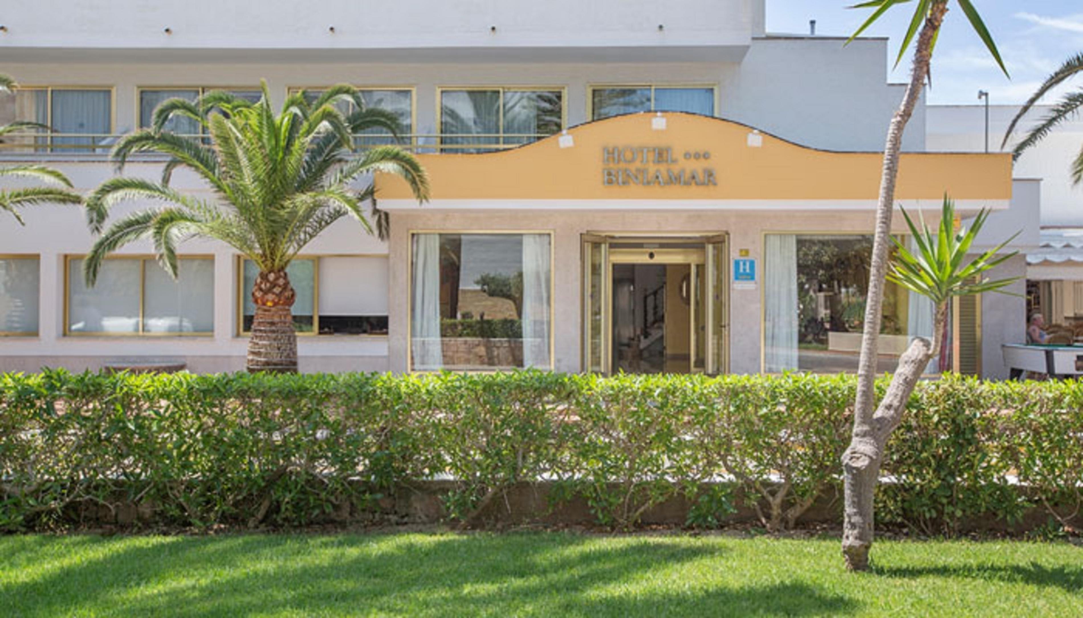 קאלה מילור Hotel Biniamar מראה חיצוני תמונה