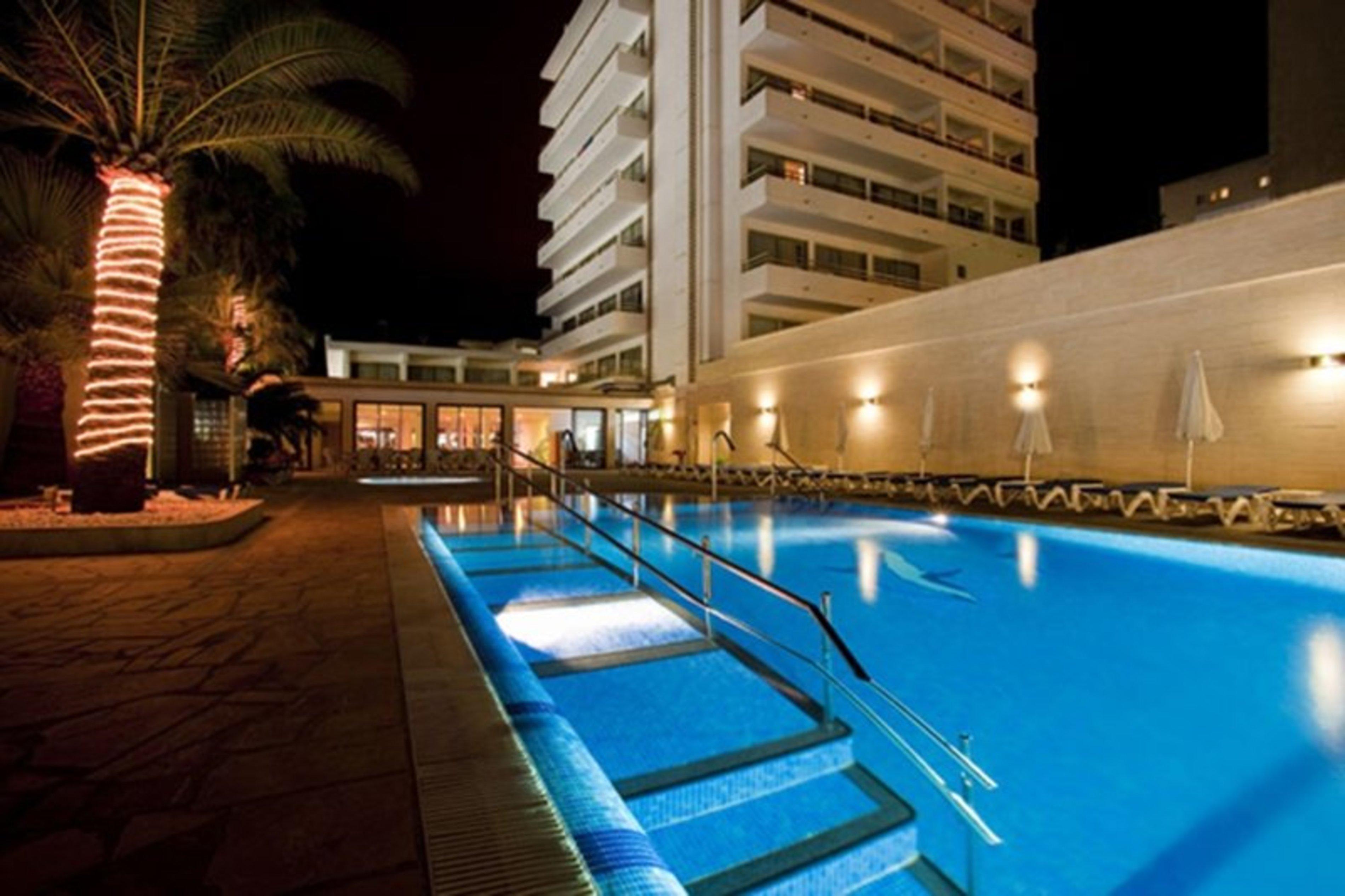 קאלה מילור Hotel Biniamar מראה חיצוני תמונה