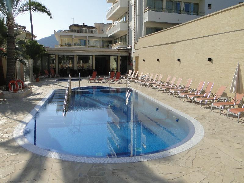 קאלה מילור Hotel Biniamar מראה חיצוני תמונה