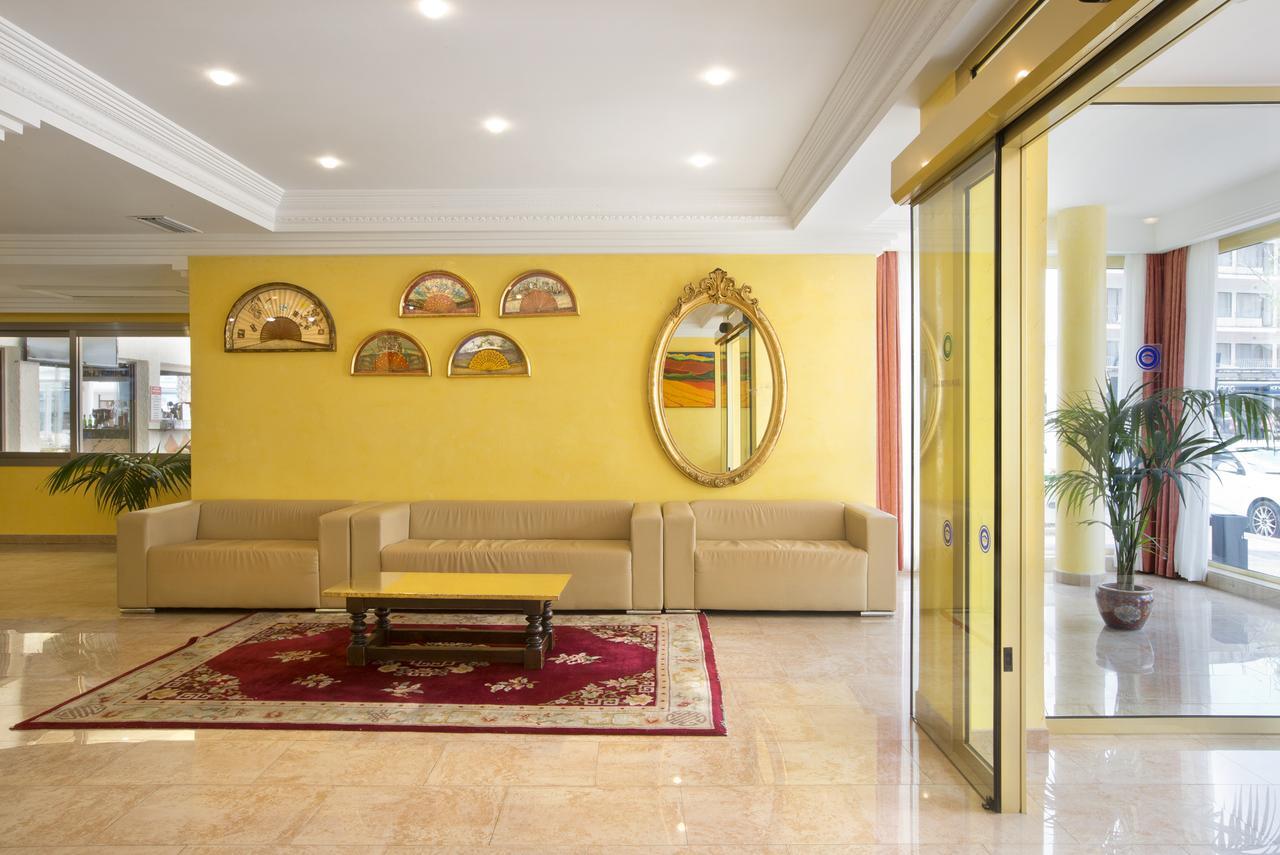 קאלה מילור Hotel Biniamar מראה חיצוני תמונה
