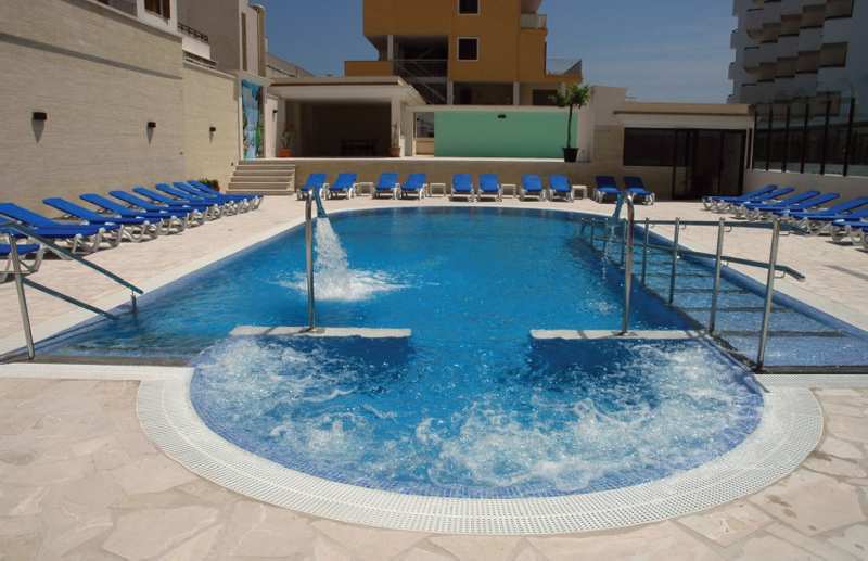 קאלה מילור Hotel Biniamar מראה חיצוני תמונה
